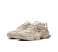 New Balance 9060 'Bone Sparrow' Bege