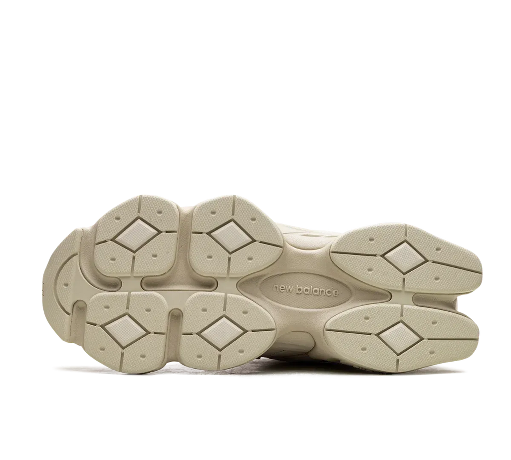 New Balance 9060 'Bone Sparrow' Bege